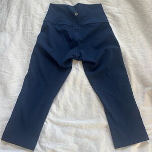 Lululemon Athletica Wonder Under Navy Capris